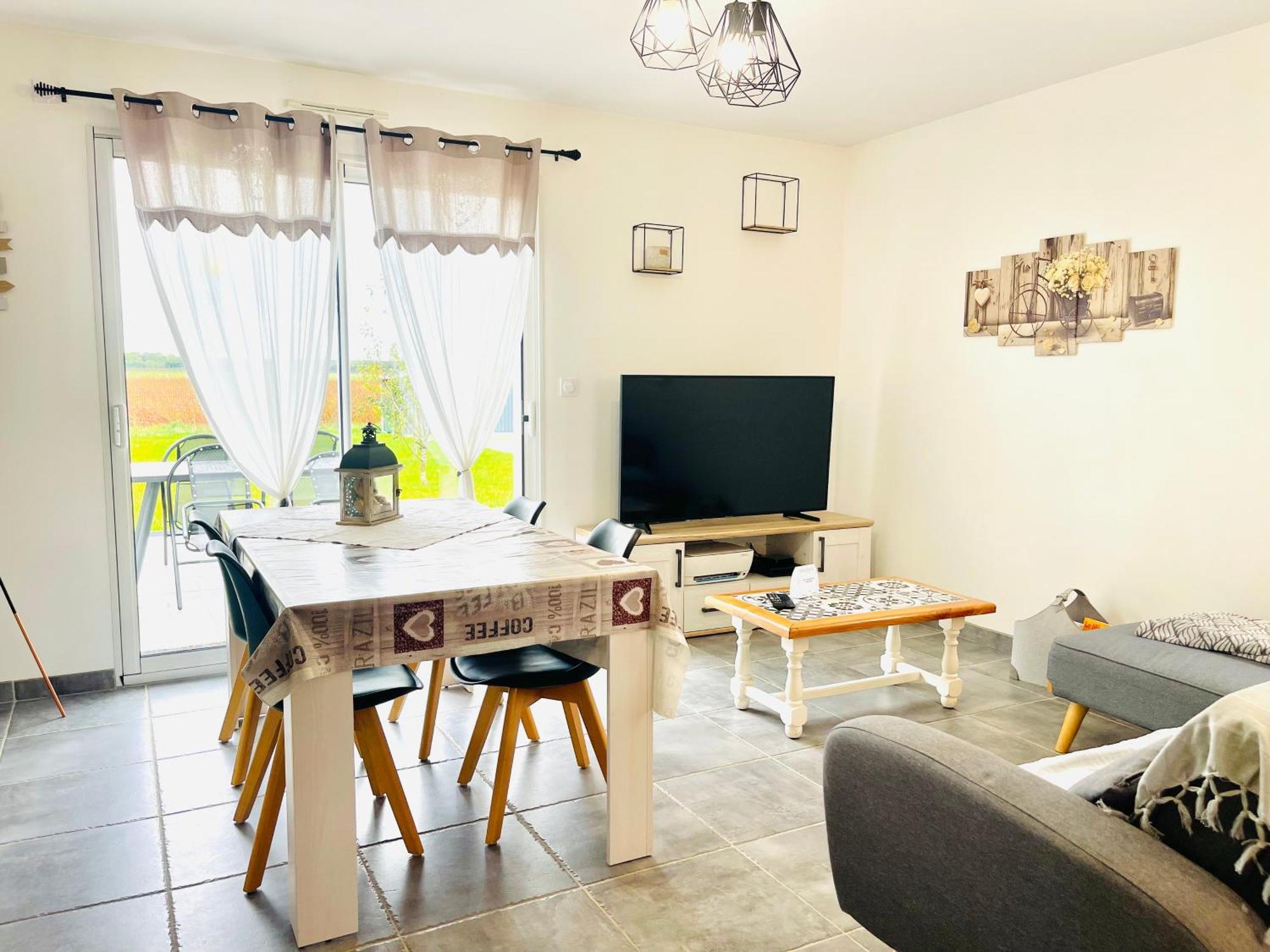 Petite Maison Au Calme Poupry Εξωτερικό φωτογραφία