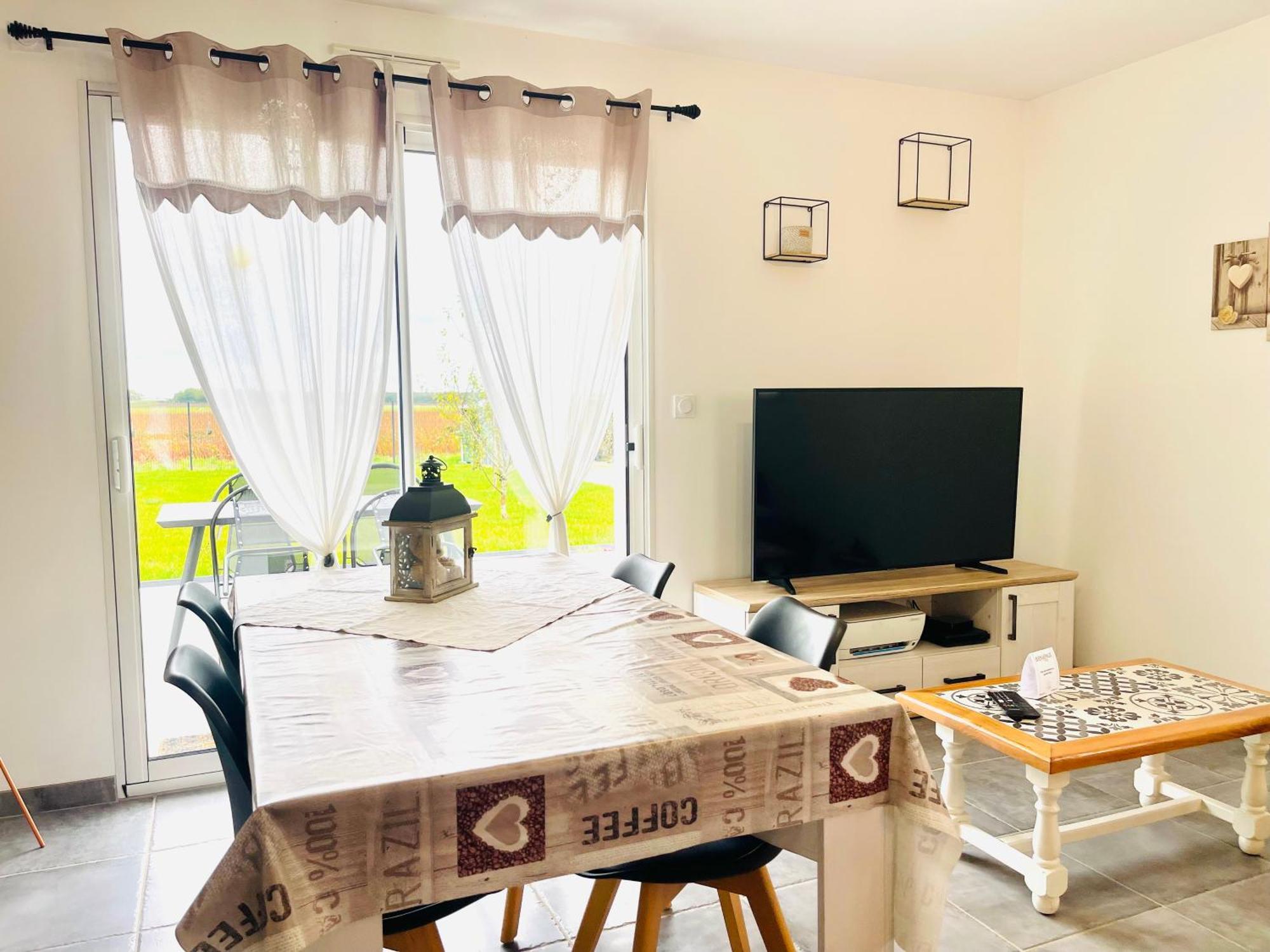 Petite Maison Au Calme Poupry Εξωτερικό φωτογραφία